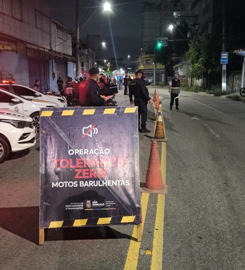 Operação Tolerância Zero realiza abordagens a motocicletas no bairro Antonina