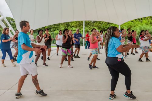 Parque RJ Nosso Sonho promove aulão de dança para mulheres neste sábado
