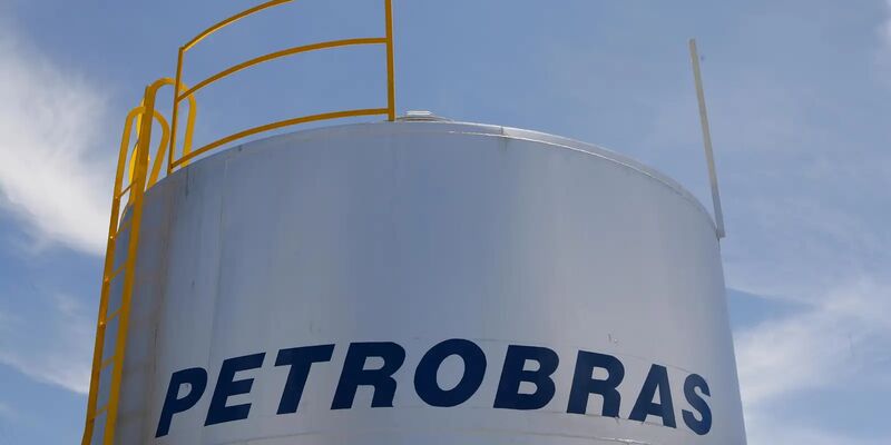 Distribuidoras pedem mais importação de diesel pela Petrobras