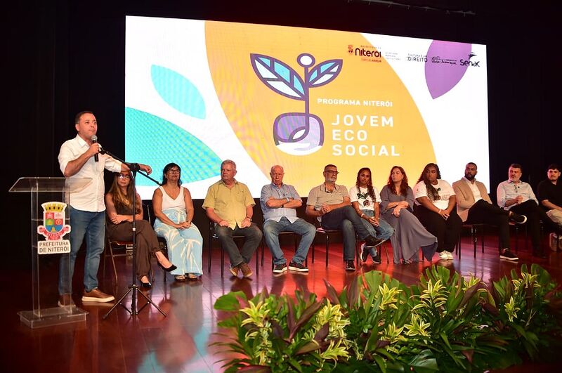 Formatura do Niterói Jovem EcoSocial celebra histórias de transformação e novos caminhos para a juventude – Prefeitura Municipal de Niterói