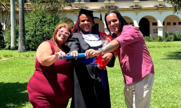 Rio de janeiro (RJ), 19/03/2026 - FOTO DE ARQUIVO - Mulher trans chega a universidade 25 anos após abandonar a escola. Sabriiny Fogaça foi aprovada pelo Enem para UFRRJ. Foto: Sabriiny Fogaça/Arquivo Pessoal