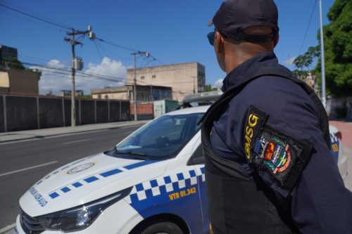 Câmeras de videomonitoramento auxiliam agentes da Guarda Municipal
