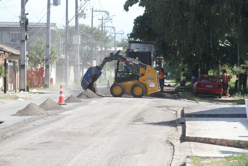 Prefeitura inicia obras de complementação de infraestrutura em estradas vicinais no Largo da Ideia