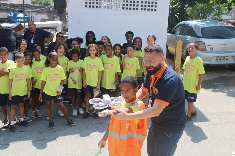 Crianças do projeto Clin Social fazem passeio especial à sede da Companhia de Limpeza de Niterói – Prefeitura Municipal de Niterói