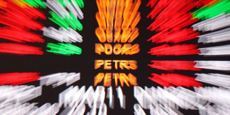 Bolsa cai 1,19%, e dólar fecha estável com tensão no Oriente Médio
