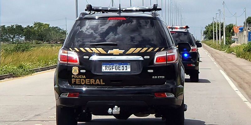 PF apreende mais de uma tonelada de maconha em rodovia paulista