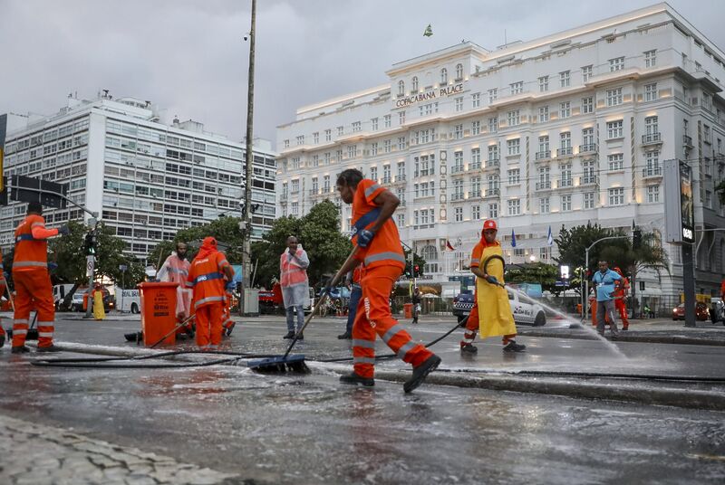 Comlurb remove 362 toneladas de resíduos do show em Copacabana – Prefeitura da Cidade do Rio de Janeiro