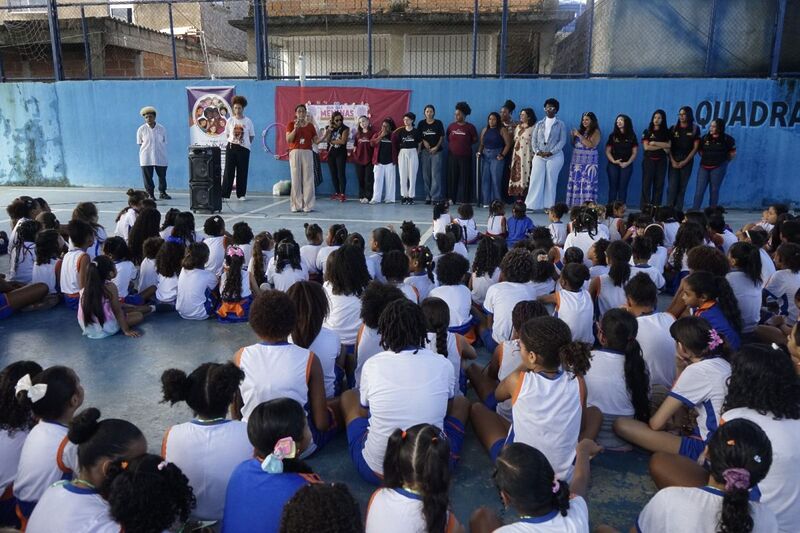 Escola de Nova Iguaçu promove projeto sobre protagonismo feminino e inclusão racial
