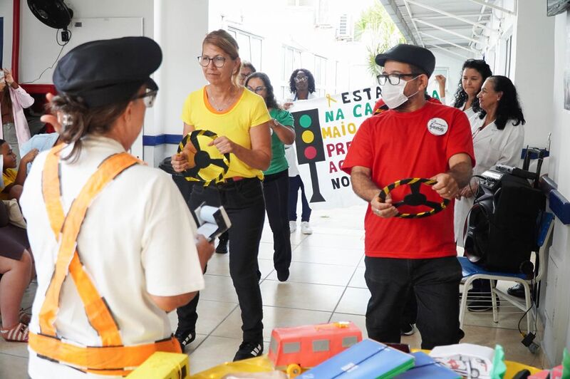 Prefeitura realiza ação do Maio Amarelo com palestra na Clínica Municipal Gonçalense do Mutondo