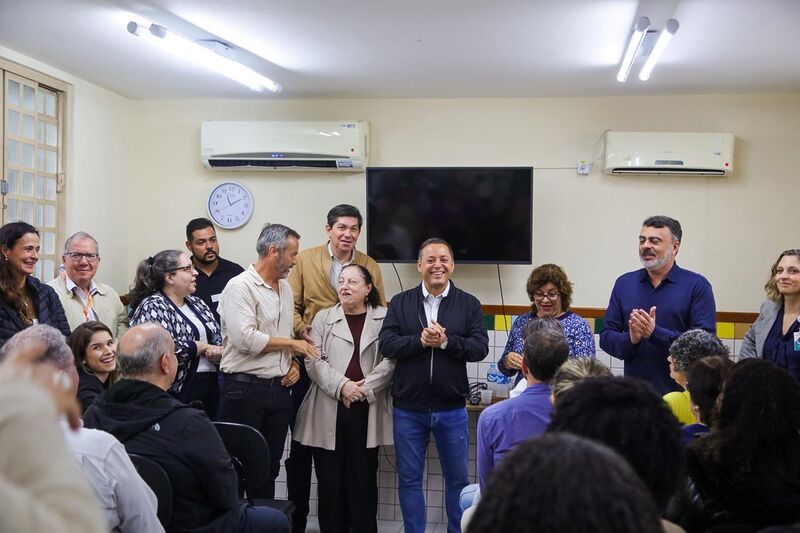 Rodrigo Neves acompanha obras da nova farmácia do Getulinho e reforça papel da atenção básica no Fonseca – Prefeitura Municipal de Niterói