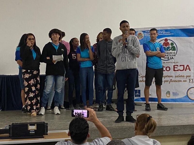 São Gonçalo sedia fórum sobre Educação de Jovens e Adultos (EJA)