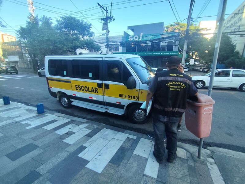 Prefeitura de Niterói realiza operação educativa de fiscalização do transporte escolar – Prefeitura Municipal de Niterói