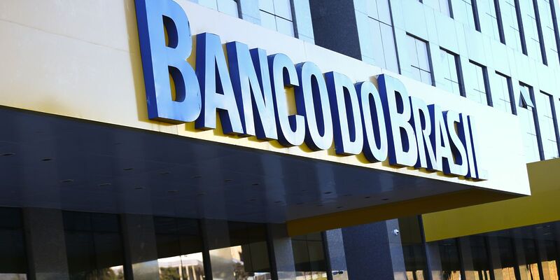 Lucro do Banco do Brasil cai 54% com avanço da crise no agro