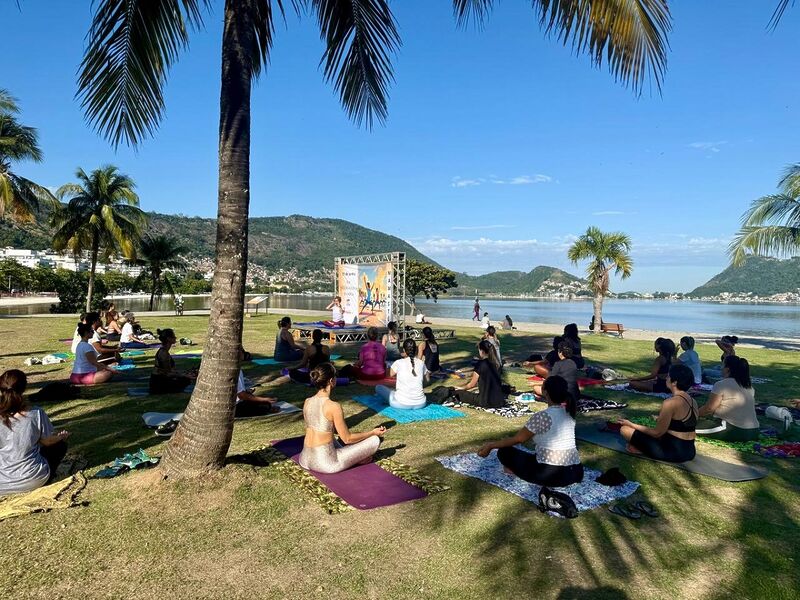 Dia Internacional da Yoga será celebrado com aula gratuita em São Francisco – Prefeitura Municipal de Niterói
