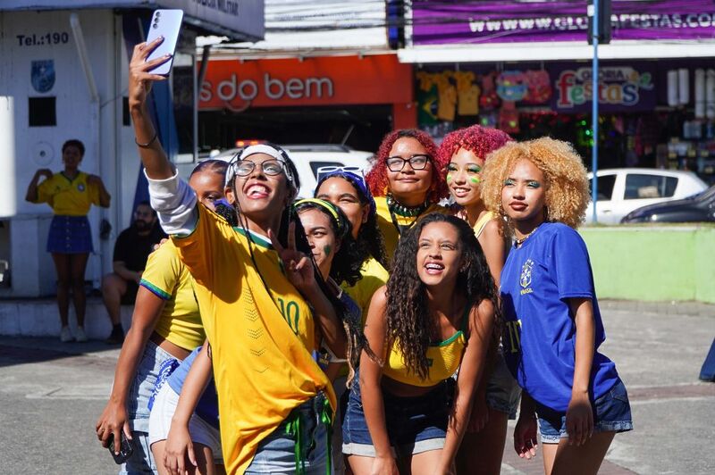 Alunos do CRIA SG realizam flashmob na Praça Doutor Luiz Palmier, no Centro