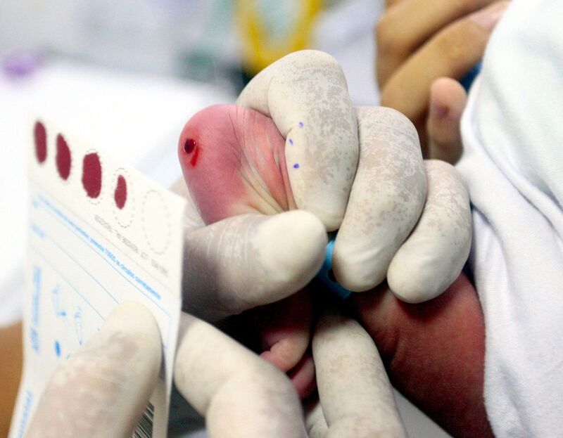 Hospital Iguassú realiza mais de 4,5 mil testes do pezinho e reforça importância do exame neonatal