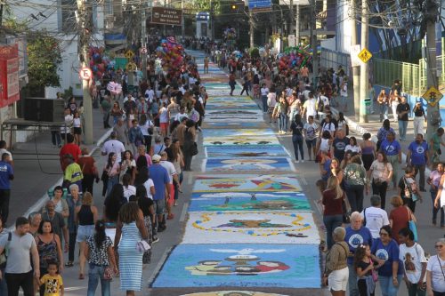 Maior e mais tradicional Corpus Christi da América Latina acontece nesta quinta-feira em São Gonçalo