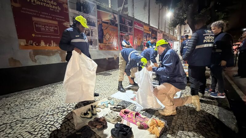 Operação conjunta em Copacabana e Botafogo aplica R$ 21 mil em multas por ocupação indevida de calçadas - Prefeitura da Cidade do Rio de Janeiro