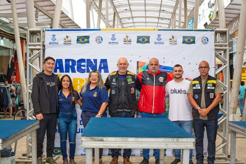 Prefeitura de Nilópolis inaugura Arena da Copa do Mundo para troca de figurinhas 