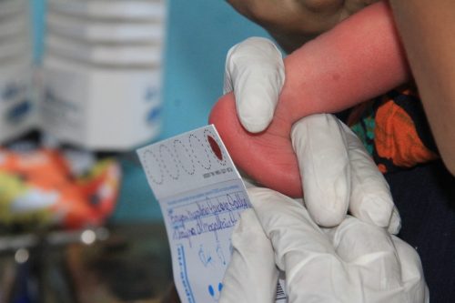 São Gonçalo reforça importância do teste do pezinho em recém-nascidos
