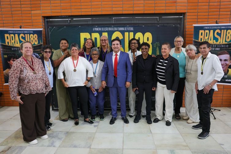 Fabio Rodrigues-Pozzebom/ Agência Brasil Brasília (DF) 23/06/2026 - O ministro do Esporte, Paulo Henrique Cordeiro, participa do lançamento do documentário Brasil 88 – Depois do Silêncio, obra inédita que resgata a trajetória da primeira seleção brasileira feminina de futebol reconhecida internacionalmente. Foto: Fabio Rodrigues-Pozzebom/ Agência Brasil
