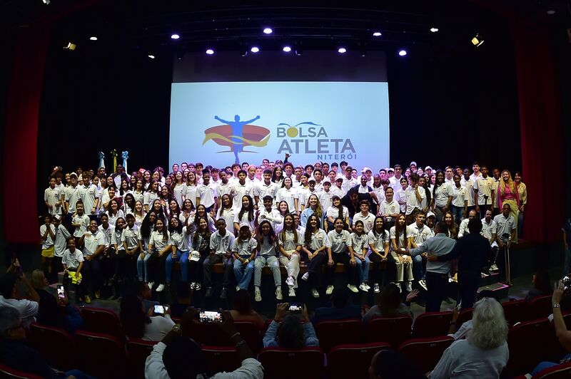 Prefeitura de Niterói realiza cerimônia de assinatura dos contratos com atletas do primeiro edital do Bolsa Atleta