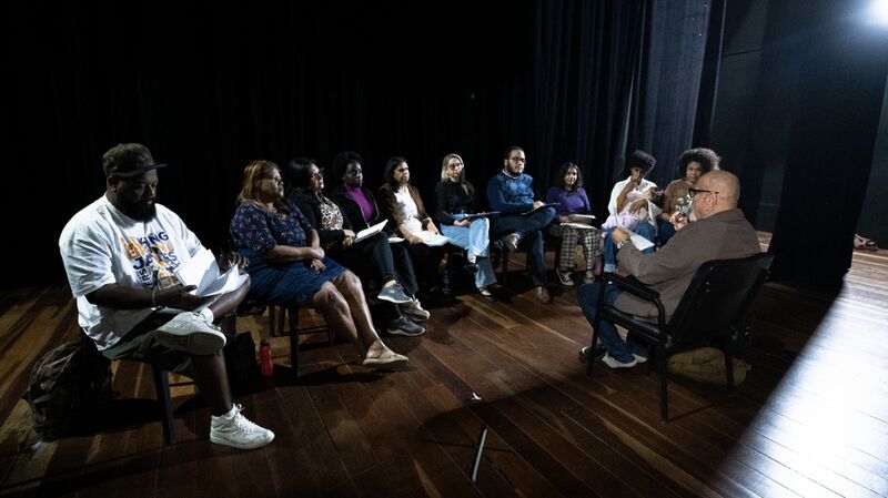 Curso gratuito de locução de eventos do CRIA SG está com terceira turma em andamento