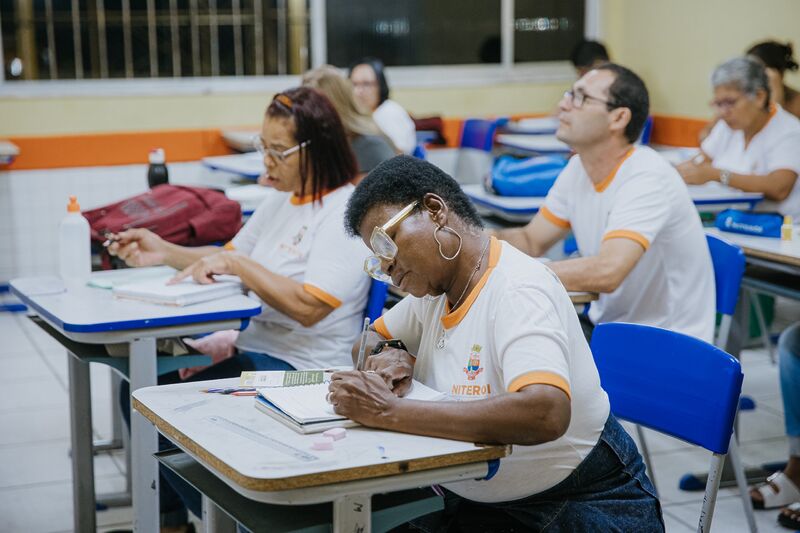 Prefeitura de Niterói abre matrículas para a Educação de Jovens e Adultos – Prefeitura Municipal de Niterói