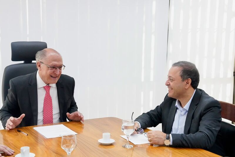 Prefeito Rodrigo Neves vai a Brasília tratar de pautas importantes para o desenvolvimento de Niterói – Prefeitura Municipal de Niterói