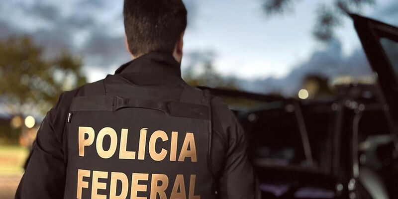 PF apreende 100 kg de droga que iriam para o Complexo do Alemão