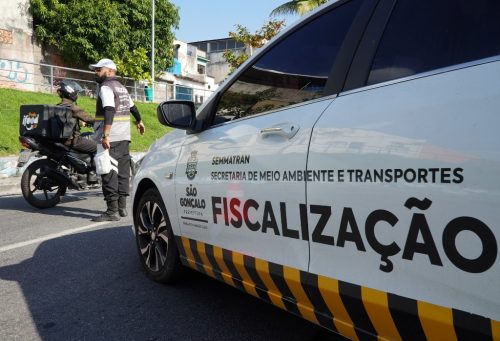 Operação Tolerância Zero realiza abordagens contra motos barulhentas em Neves