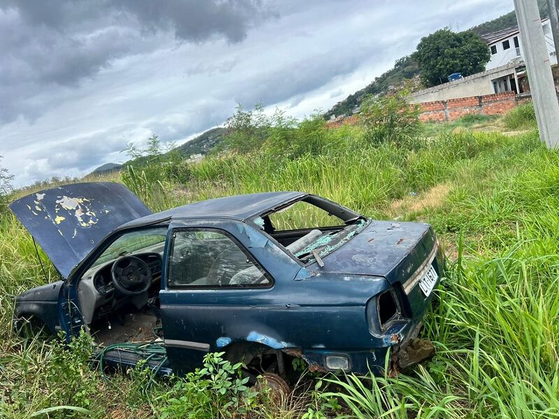 Prefeitura de Niterói reforça ordenamento urbano com retirada de veículos abandonados – Prefeitura Municipal de Niterói