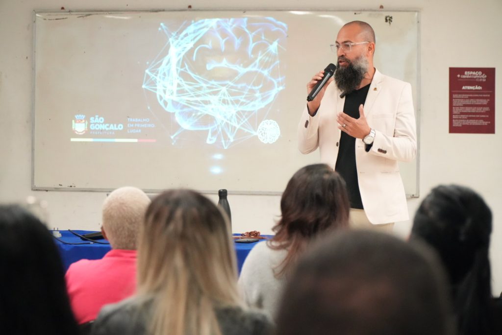 São Gonçalo promove palestra sobre inteligência emocional para servidores municipais