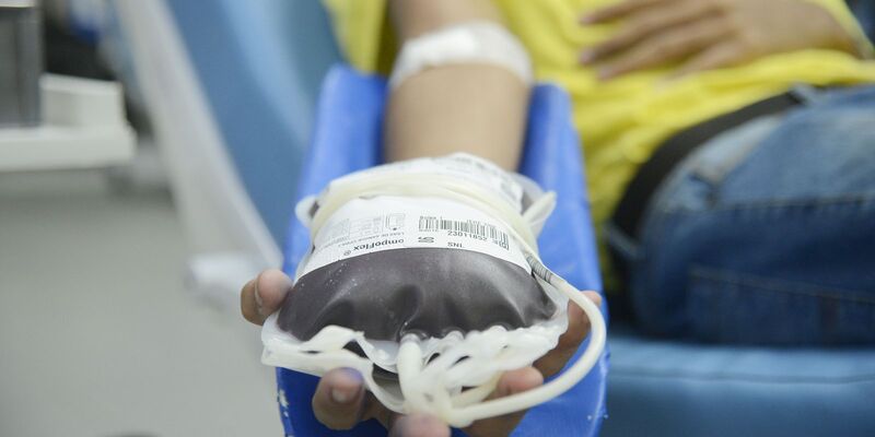 Doação de sangue: espera para quem fez tatuagem e piercing será menor