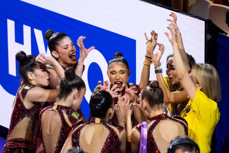  Ginástica rítmica: Brasil é bronze no Mundial e garante vaga olímpica. Foto: MeloGym/CBG
 