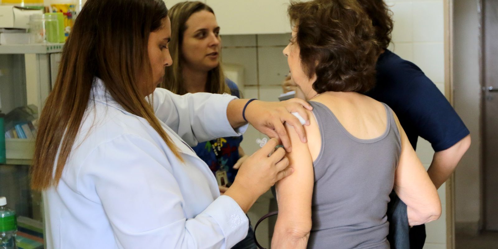 SUS amplia cobertura de vacina Pneumo 20 para maiores de 85 anos