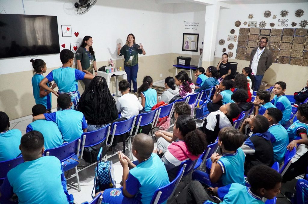 Alunos da rede municipal aprendem sobre consumo consciente no Projeto Meu Ambiente