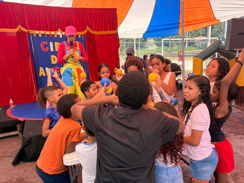 Caravana de Arte e Lazer movimenta Colubandê e chega ao Rocha neste domingo