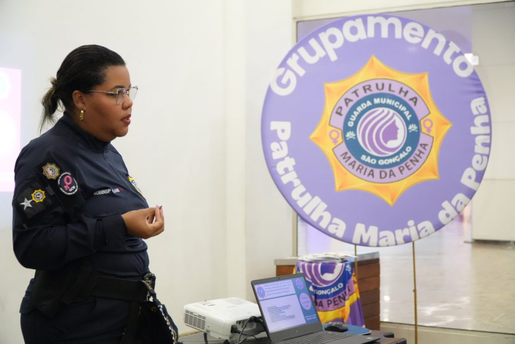 Guarda Municipal de São Gonçalo realiza aula de defesa pessoal para mulheres