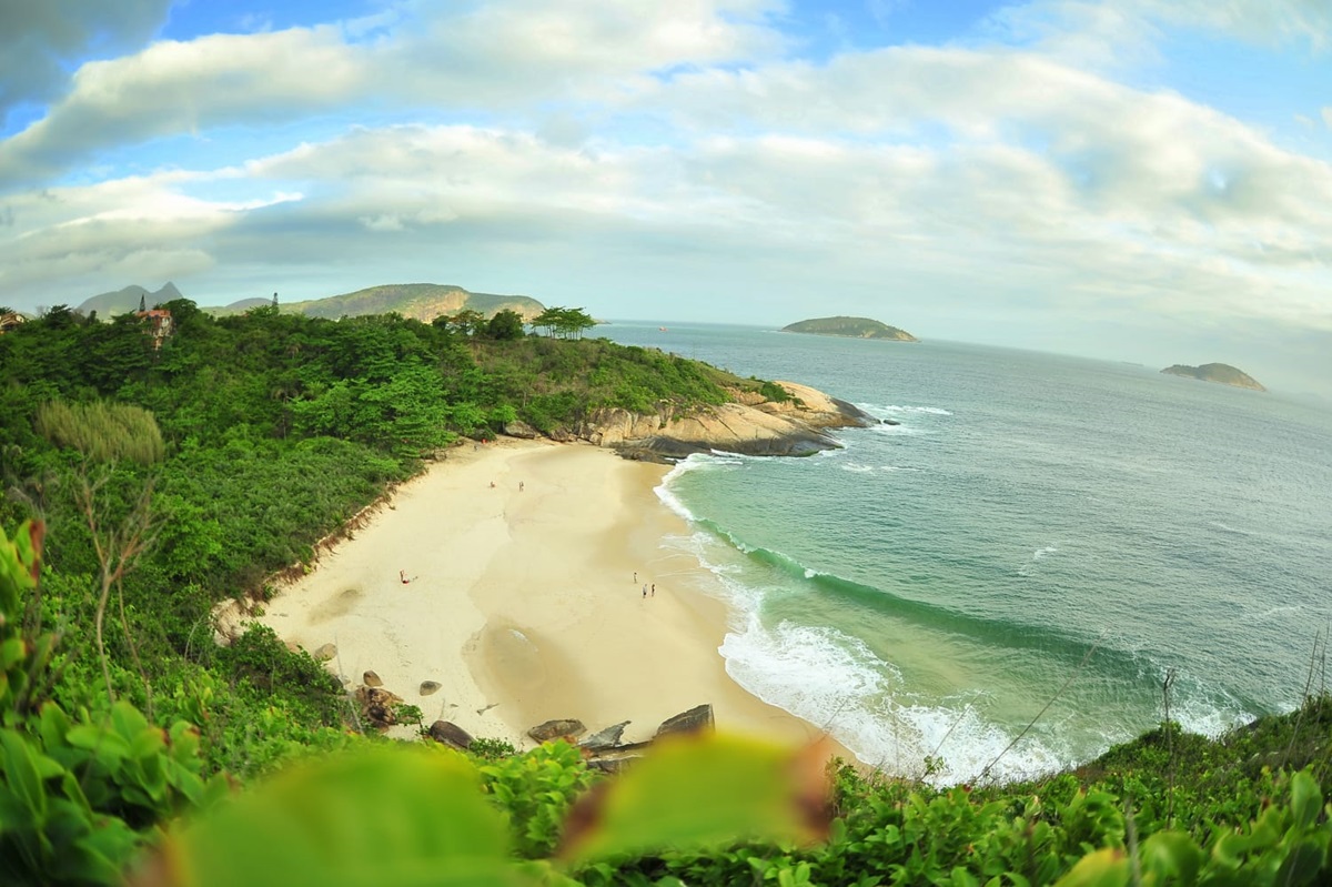 Praia do Sossego terá nova etapa de melhorias e concorre à sexta Bandeira Azul – Prefeitura Municipal de Niterói