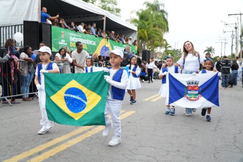 São Gonçalo promove tradicional desfile cívico em Santa Izabel
