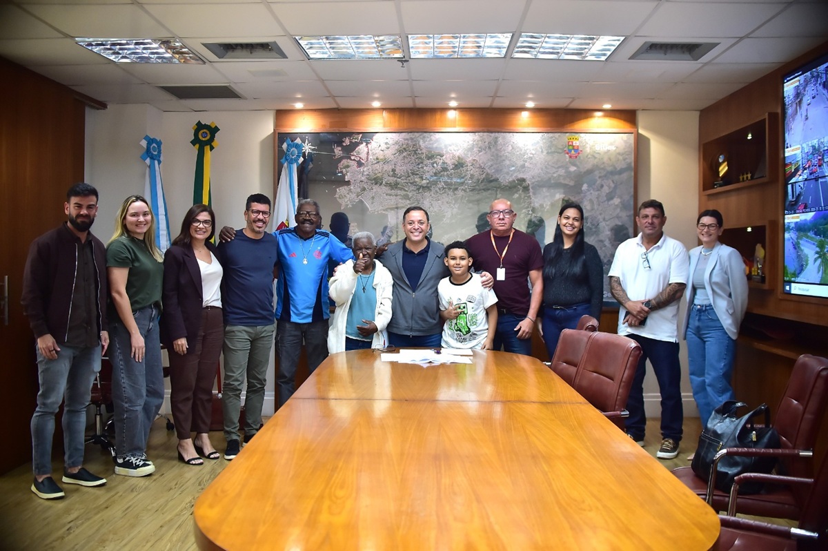 Prefeito de Niterói assina ordem de início para nova obra de contenção de encosta em Santa Bárbara – Prefeitura Municipal de Niterói