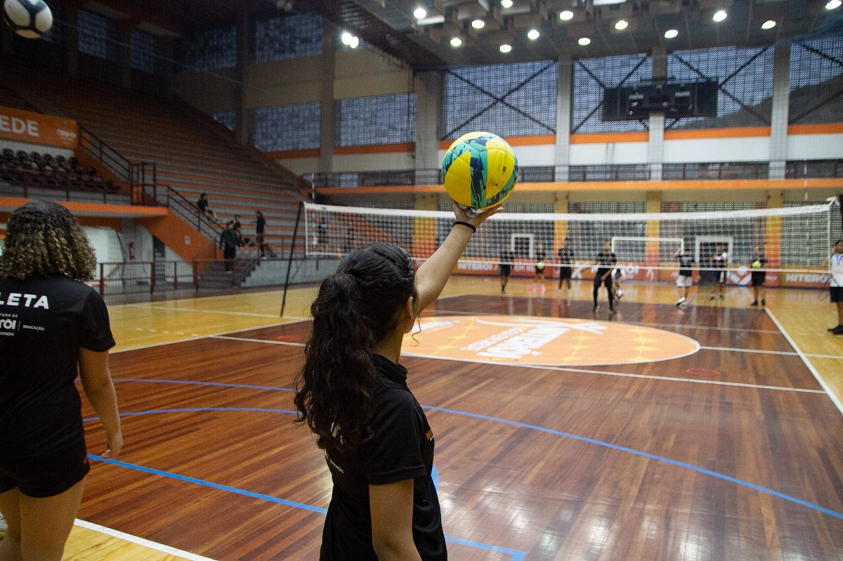 Federação do Rio de Janeiro dá curso de vôlei para professores da Rede Municipal de Niterói – Prefeitura Municipal de Niterói