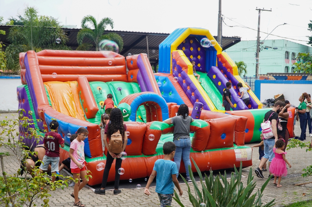 Centro de reabilitação reúne pacientes em festa pelo Dia das Crianças