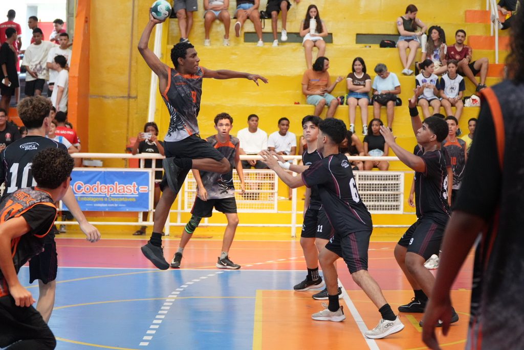 Equipes do Odete São Paio levam título do Jesg no handebol