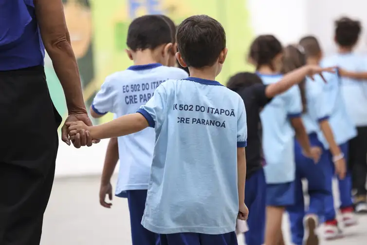 Brasília (DF), 26/03/2025 - Alunos de escola no Itapuã, região administrativa do Distrito Federal. Foto: Marcelo Camargo/Agência Brasil