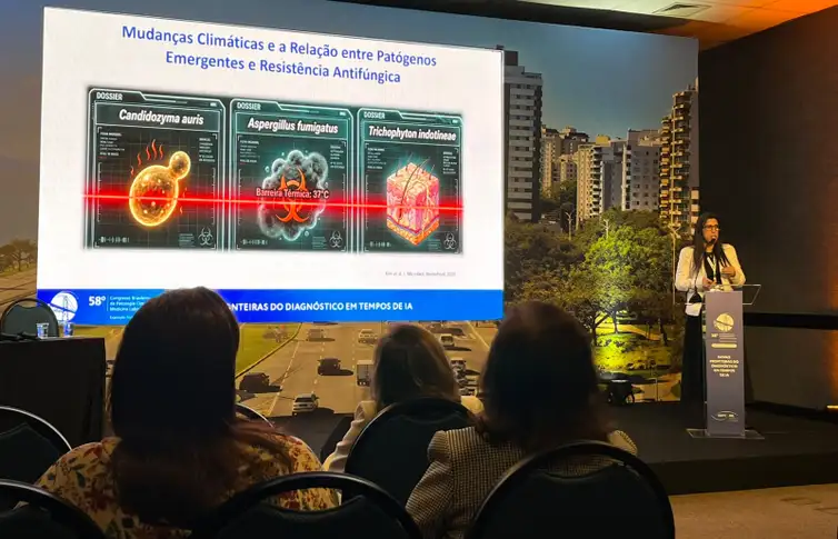 Mudanças climáticas já levam ao aumento de doenças infecciosas . Na foto a professora da UFES Sarah Gonçalves Tavares . Foto: Sarah Tavares/ Arquivo Pessoal